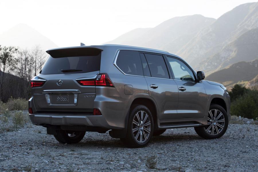  Lexus LX570 2016 года  (фото 3 из 21)